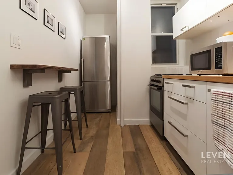 195 Prince St #3W — Photo 8