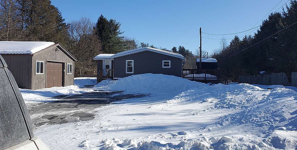 1st image of 35 Community Rd