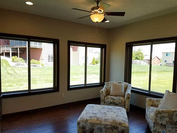 4th image of 2516 E Tranquility St