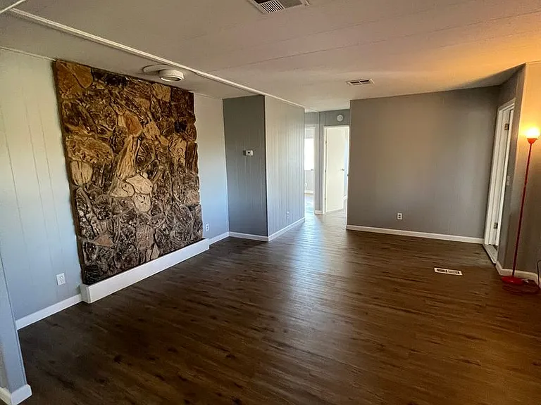 4662 Maynard Way — Photo 9