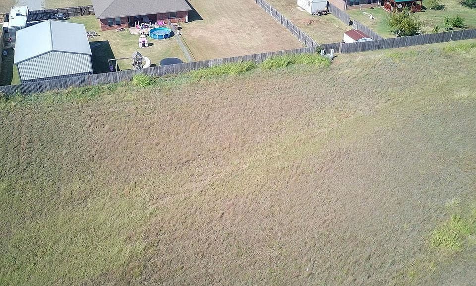 1st image of ???? Ne Carl Dr
