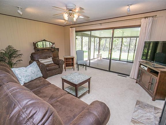 4th image of 15276 Forest Park Dr