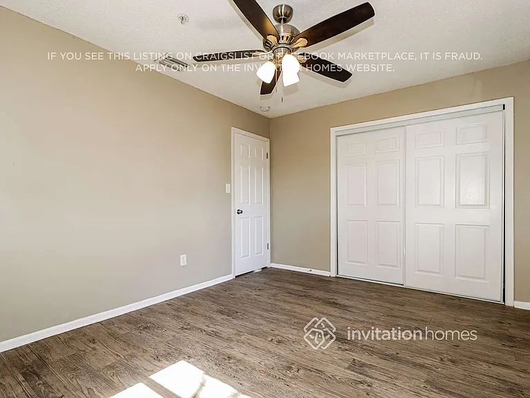 992 Union St — Photo 12