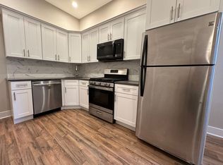 329 Reed St #1F, Philadelphia, PA 19147