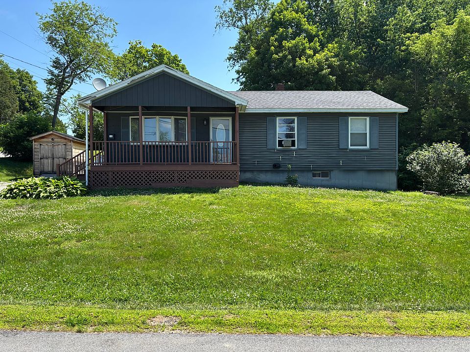 1st image of 52 Hillcrest Avenue