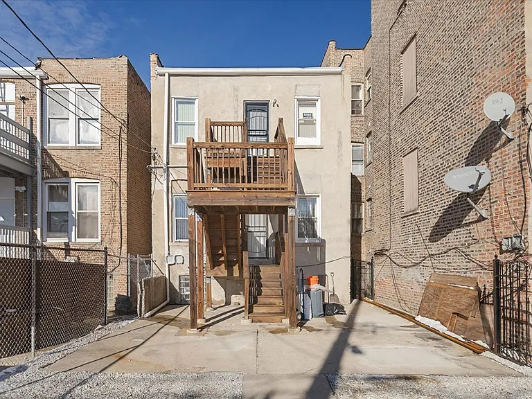 4211 W Gladys Ave #2 — Photo 18
