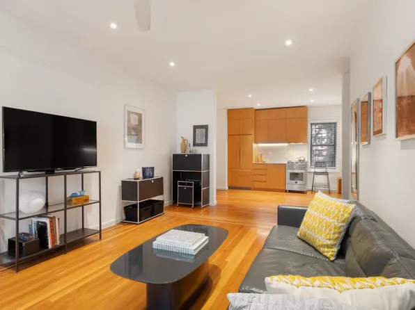 504 Grand Street image 3 of 8