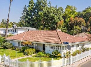 3902 Woodfield Dr, Sherman Oaks, CA 91403