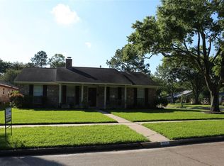 755 Seafoam Rd, Houston, TX 77062