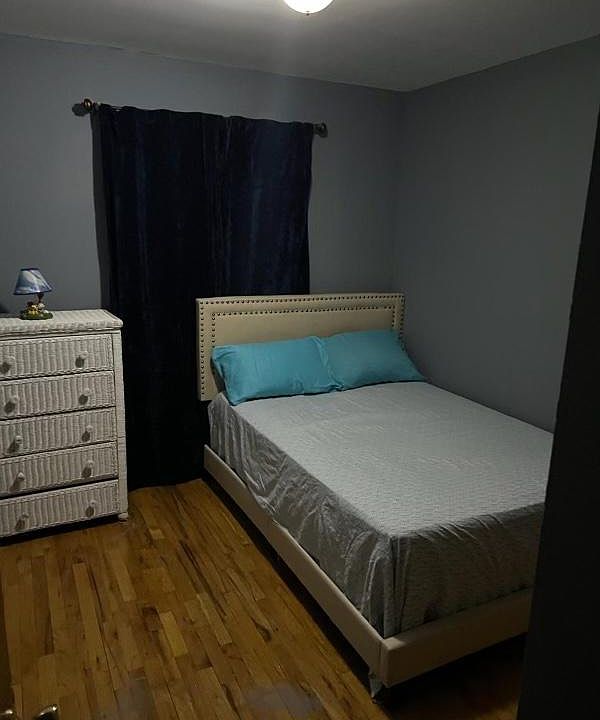 1st image of 2109 Gifford Ave