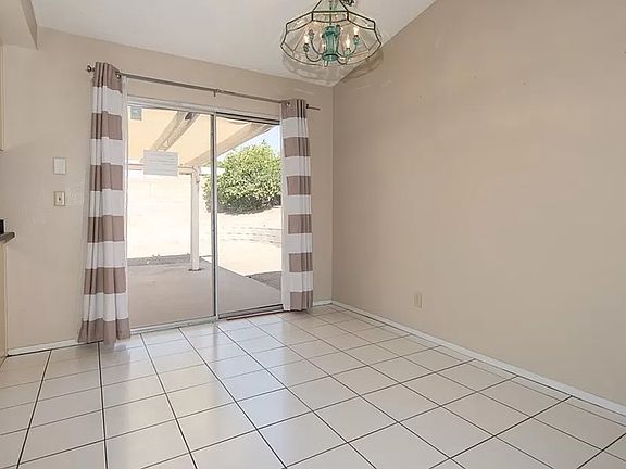 3rd image of 2978 Los Feliz Dr