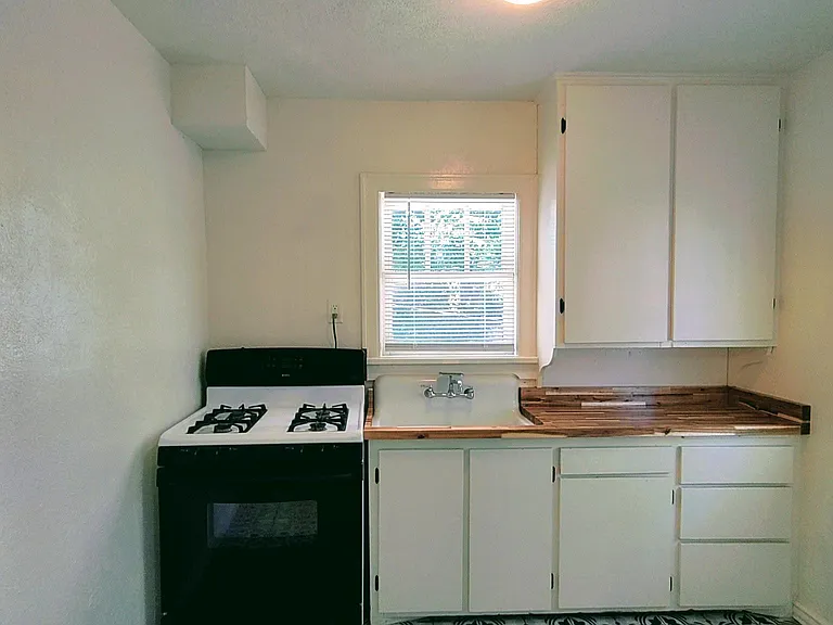 630 Chautauqua Ave #3 — Photo 3