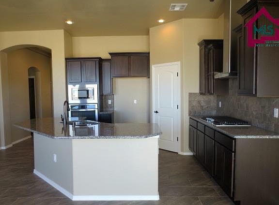 2nd image of 3677 Sienna Ave