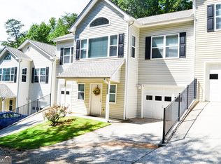 302 Pointe Cir, Dahlonega, GA 30533