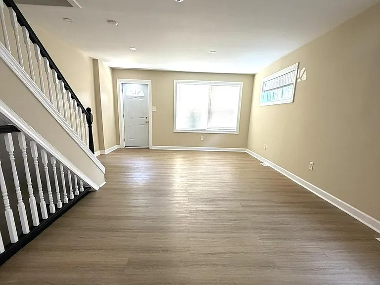 5391 Chillum Pl NE — Photo 7