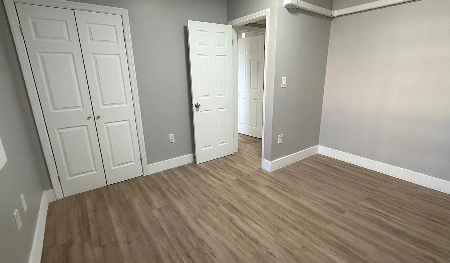 3 bed, $3,373 — Photo 4