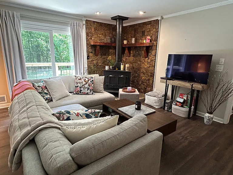 130 Judy Ln — Photo 6