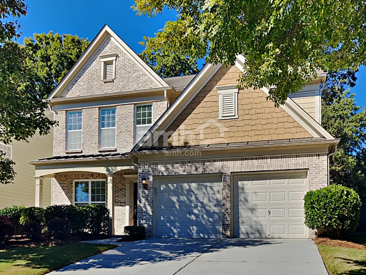 4 bed, 3.0 bath, 2321 sqft, $2,605 — Photo 1