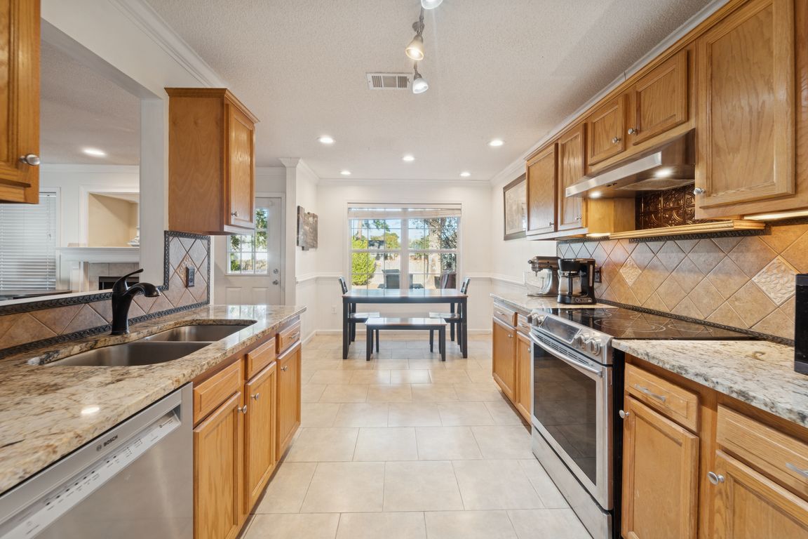 next background image