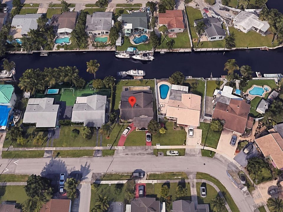 1st image of 4471 SW 34th Avenue