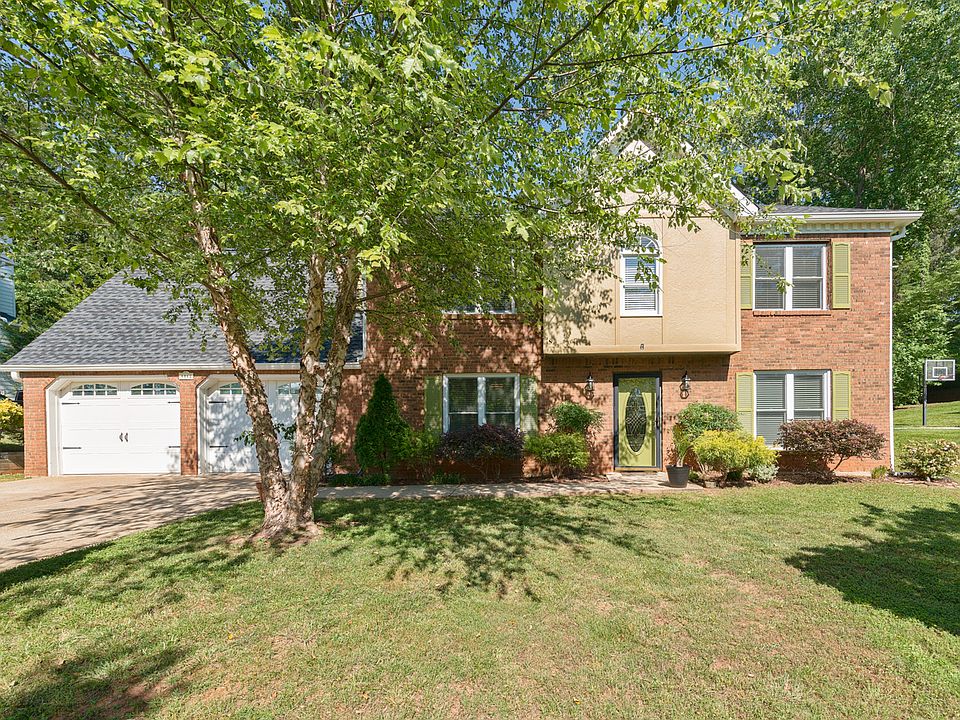 1st image of 4862 Willow Creek Dr