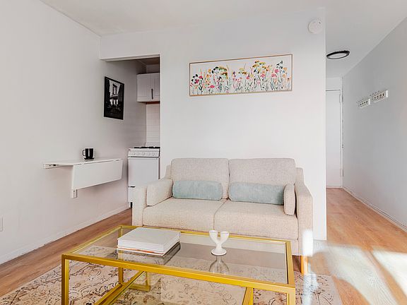 5th image of 328 W 11th St APT 2B