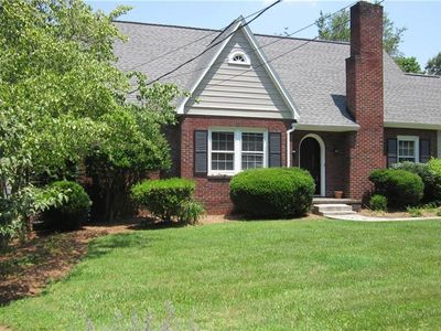 2301 Sherwood Dr, Winston Salem, NC, 27103