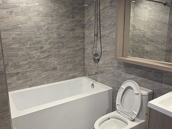 5th image of 6608 Sussex Ave #1603