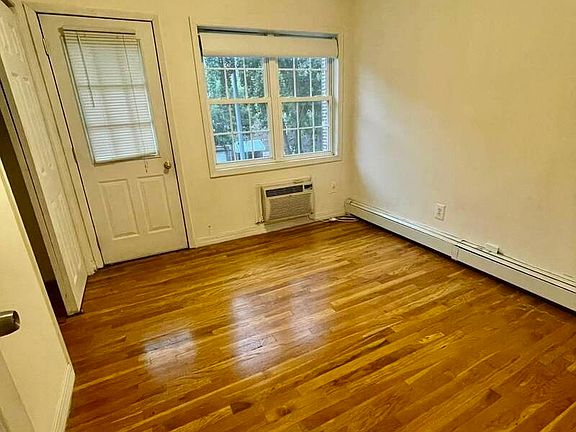 3rd image of 25-29 35th St #2F