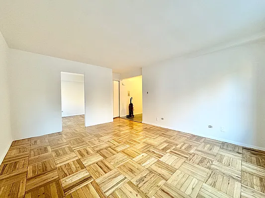 Rented by Skyward | media 18