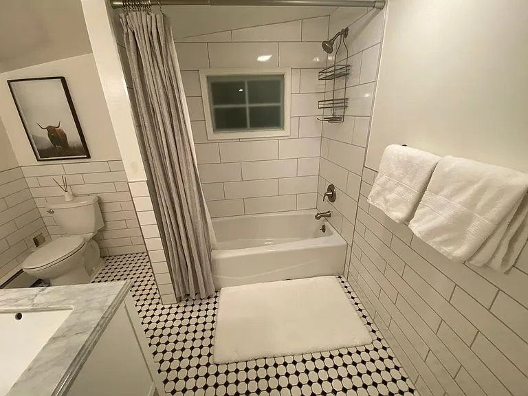 102 Clematis Dr — Photo 16