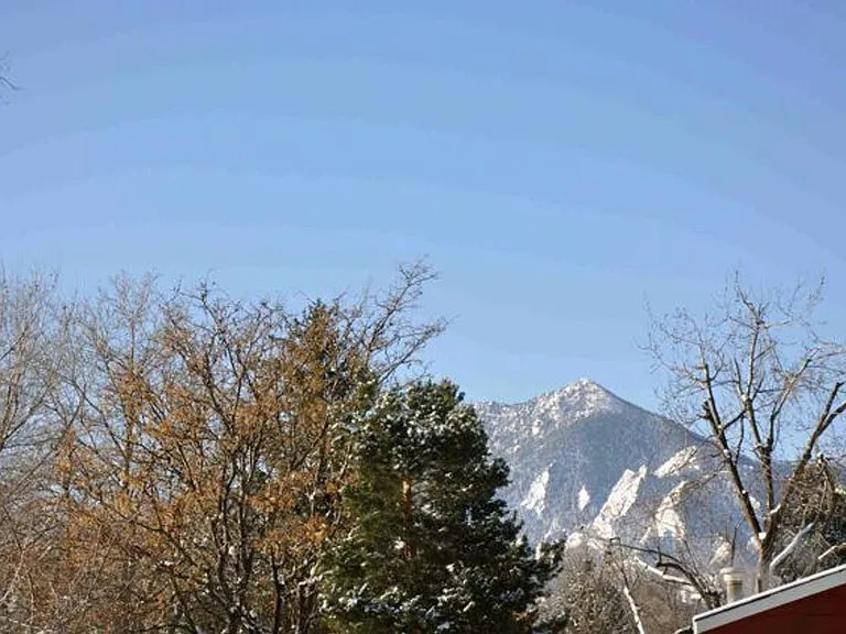 4295 Eaton Ct — Photo 6