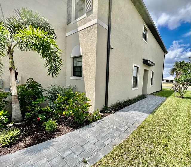 14164 Pine Lodge Ln — Photo 3