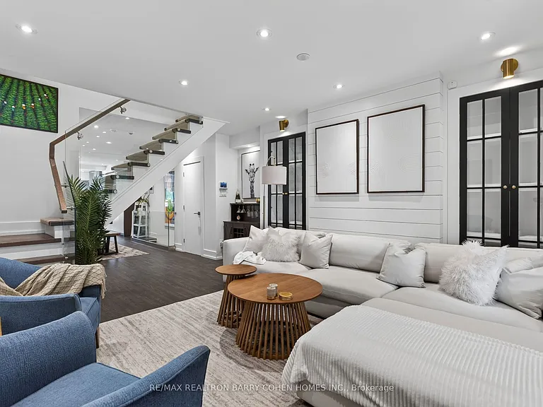 43 Helena Ave — Photo 4