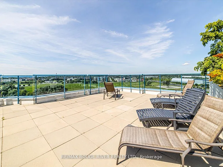 340 Watson St W #305 — Photo 31