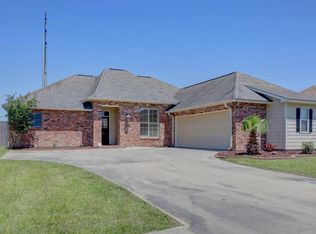 126 Nicole Dr, Youngsville, LA 70592