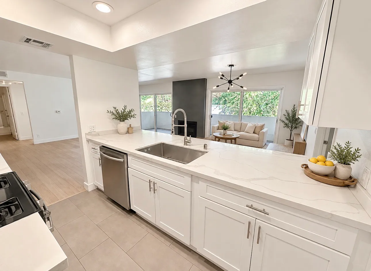 2 bed, 1500 sqft, $2,700 — Photo 4