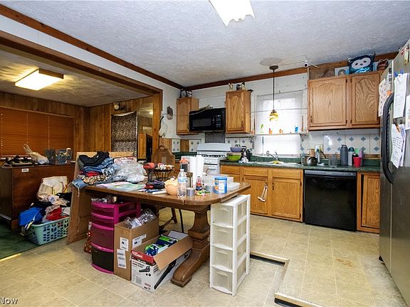 5th image of 513 Washington St