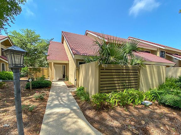 2nd image of 5104 Beachwalk Pl #5104