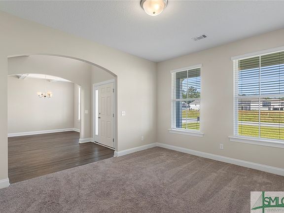 5th image of 70 Oakmont Drive