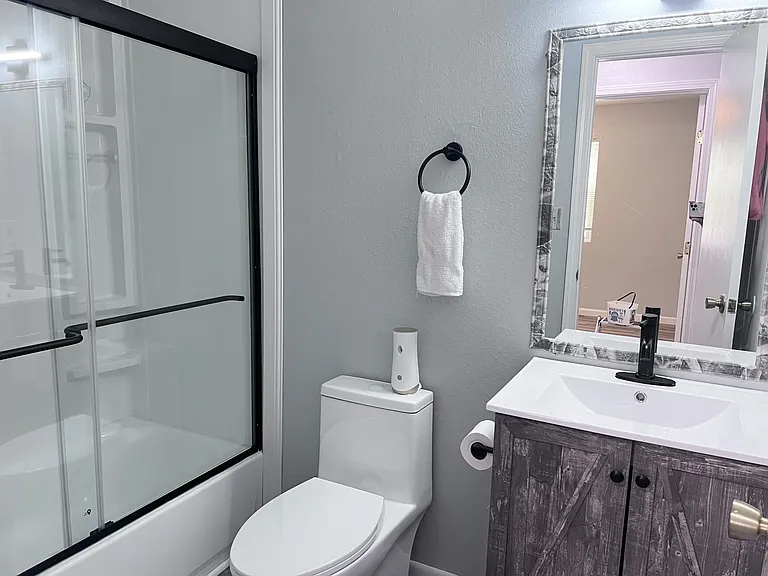 139 Rockyreef Cir — Photo 10