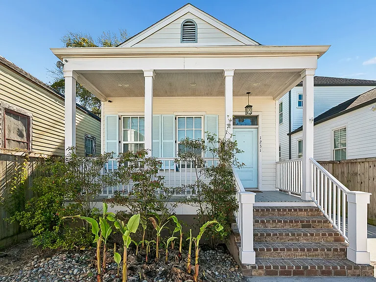 1231 Feliciana St — Photo 1