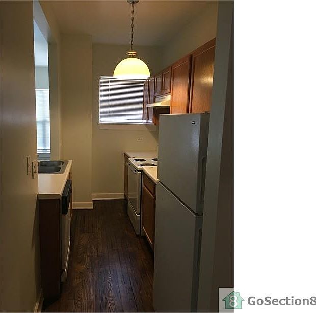 1st image of 6437 S Kenwood Ave #17