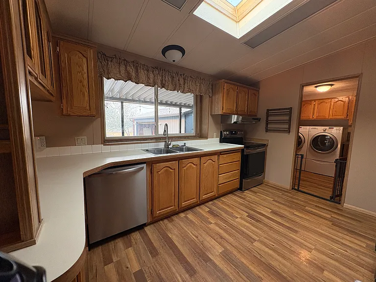 5840 Dodge Rd — Photo 8