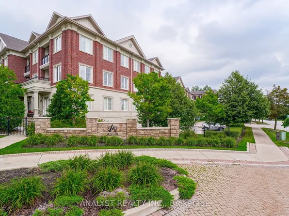 9519 Keele St #221, Vaughan, ON L6A 4A2