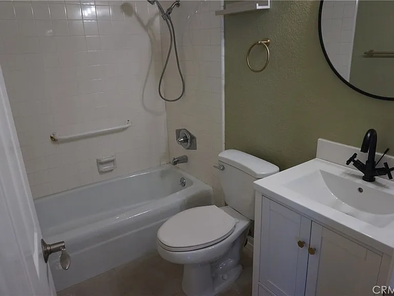2423 Minuteman Way — Photo 3