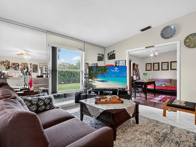 5299 Copperleaf Cir — Photo 3