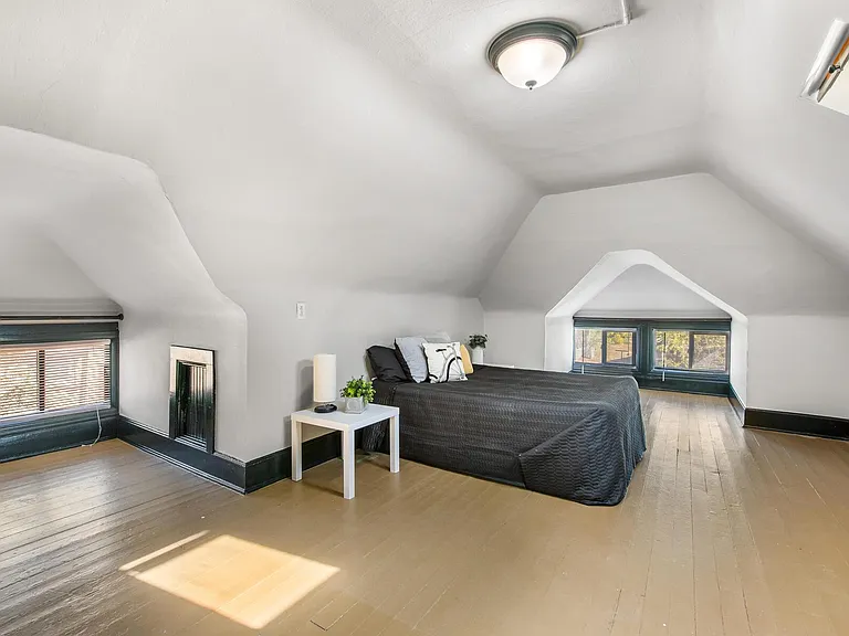 1371 Meade St — Photo 14