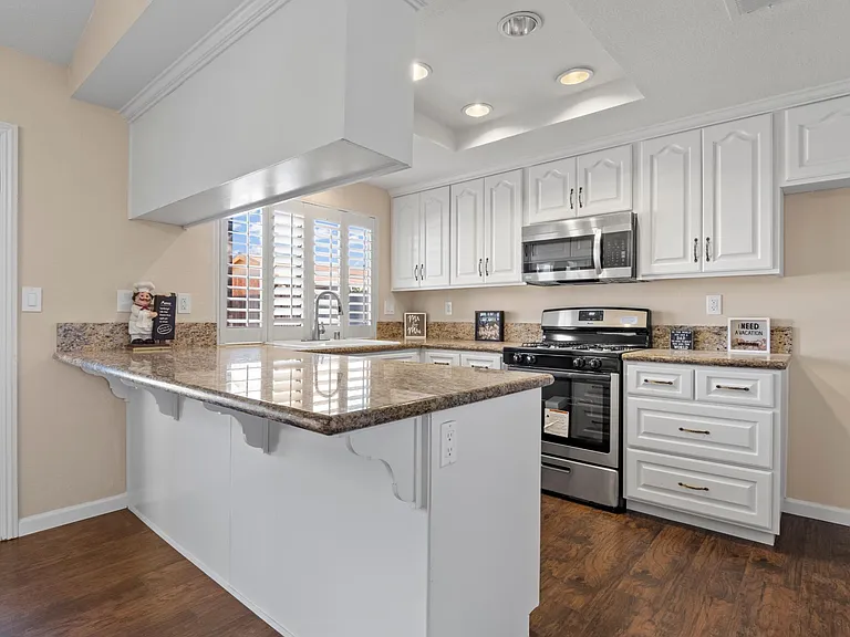 3843 Castala Dr — Photo 30
