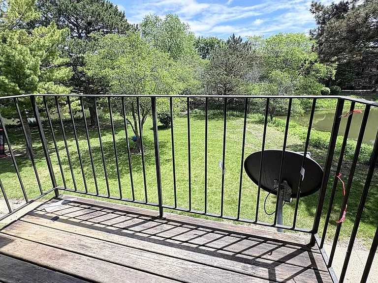1527 Norway Ln #2B — Photo 7